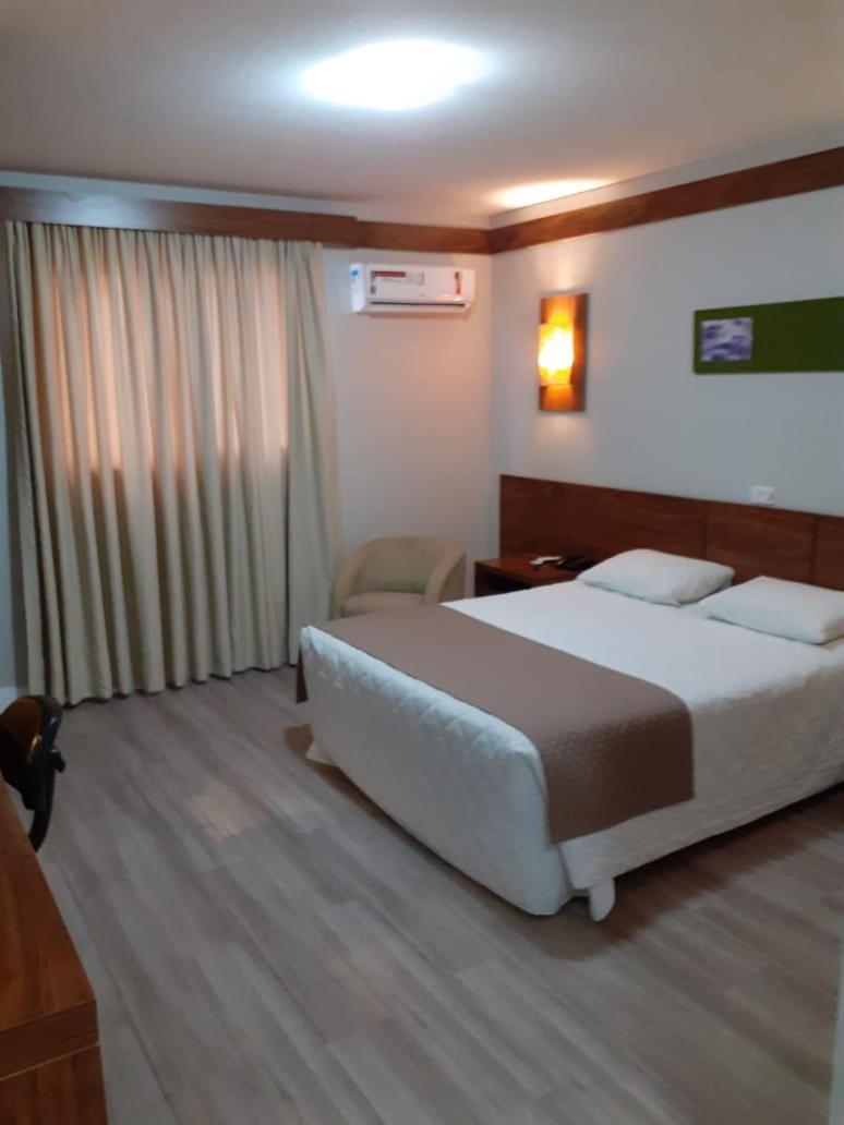 Hotel Le Canard Lages Buitenkant foto
